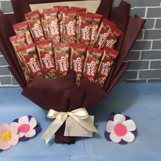 

EXCLUSIVE!GT018 (READY STOCK) BISA KIRIM DI HARI YANG SAMA -BOUQUET SNACK / BUCKET SNACK / BUKET MAKANAN / SNACK BUKET-|KD4