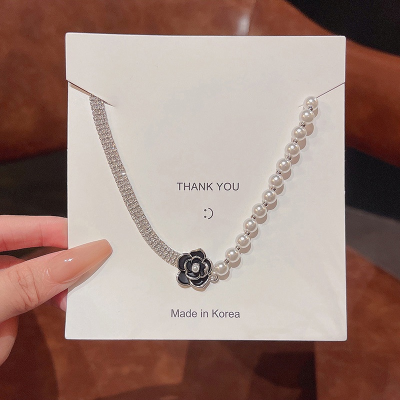 Gaya Baru Camellia Asymmetric Choker Necklaces Women Diamond Pearl Necklace