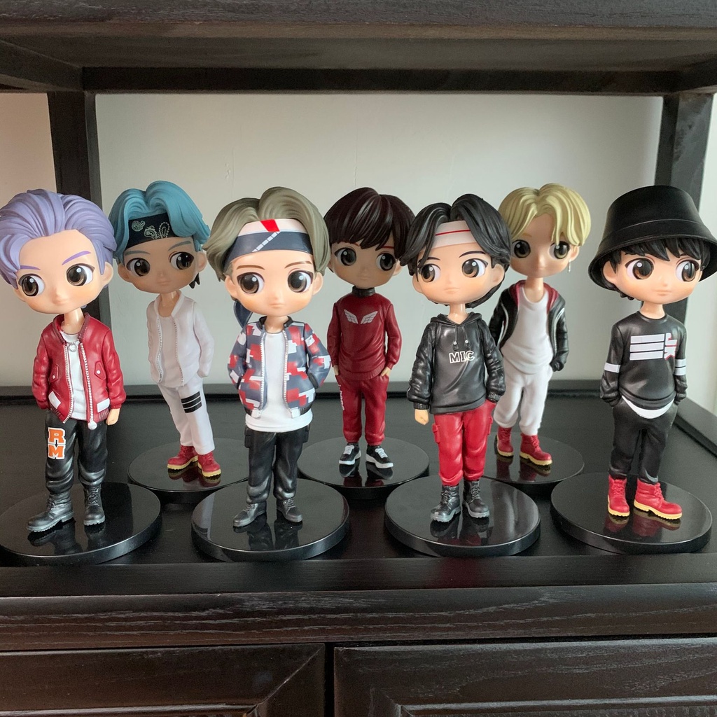 15cm KPOP BTS Doll Action Figure Model Mainan Dekorasi Meja ARMY Hadiah V / JK / JIN / SUGA / JIMIN