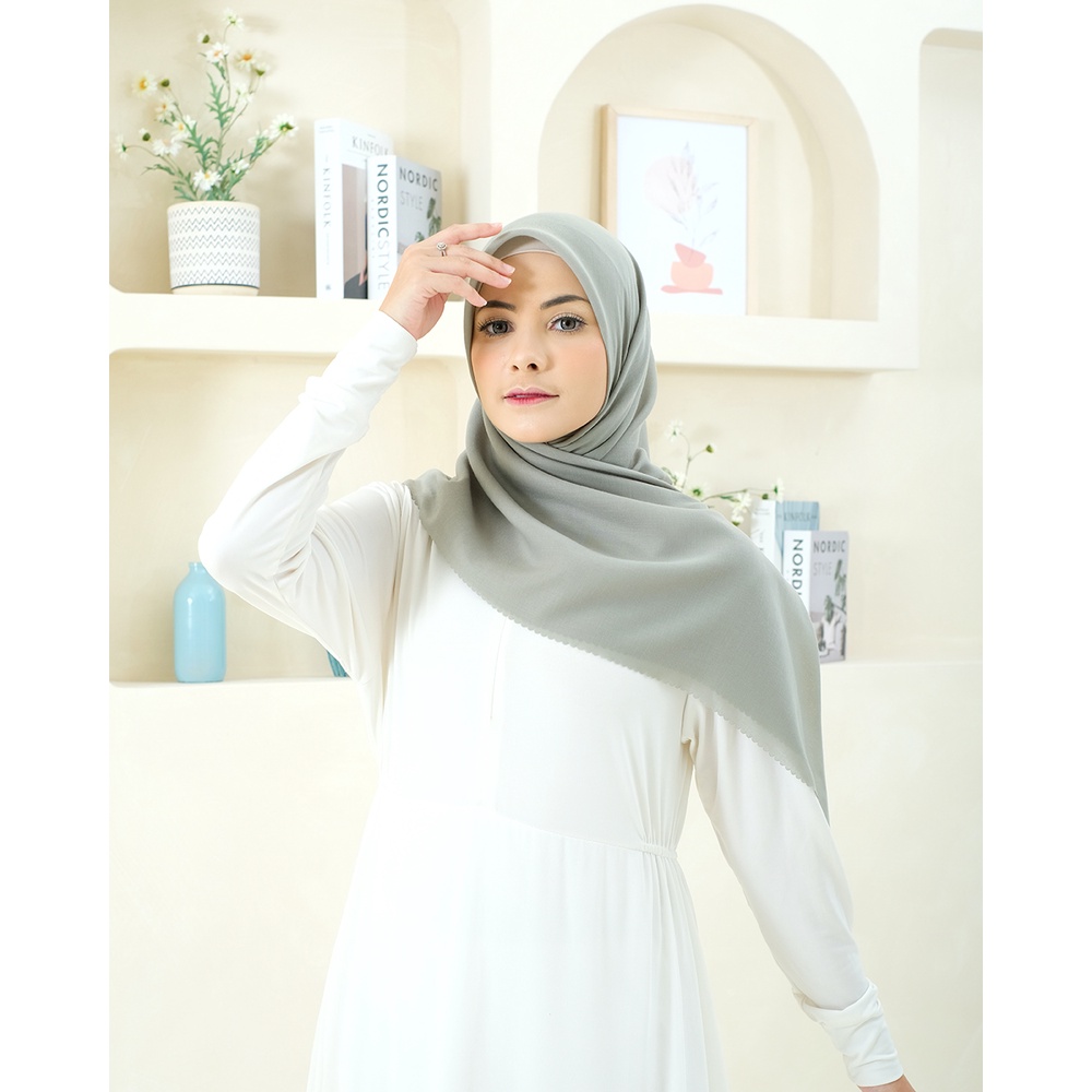 HIJAB SEGI EMPAT 𝐕𝐎𝐀𝐋 𝐏𝐀𝐑𝐈𝐒 𝐉𝐀𝐇𝐈𝐓 𝐓𝐄𝐏𝐈 SUPER PREMIUM