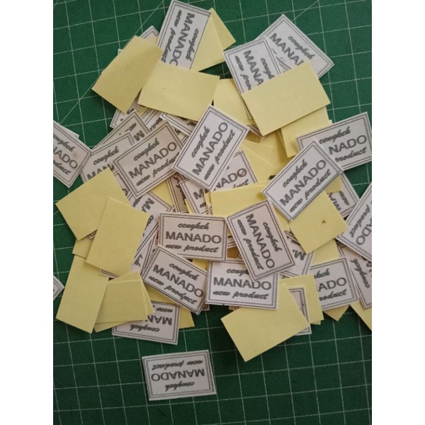 kertas stiker label potong kecil