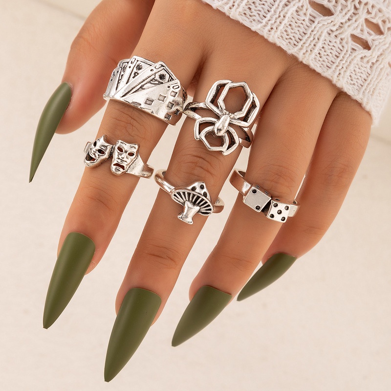 5pcs/set Berlebihan Punk Bermain Kartu Spider Hantu Wajah Jamur Pedang Dadu Cincin Untuk Wanita Pria Vintage Pesta Perhiasan