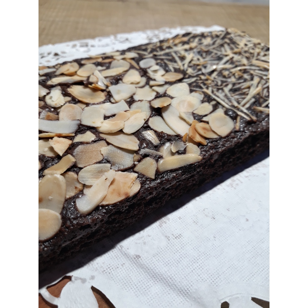 

Fudgy BROWNIES 2 topping 20×10