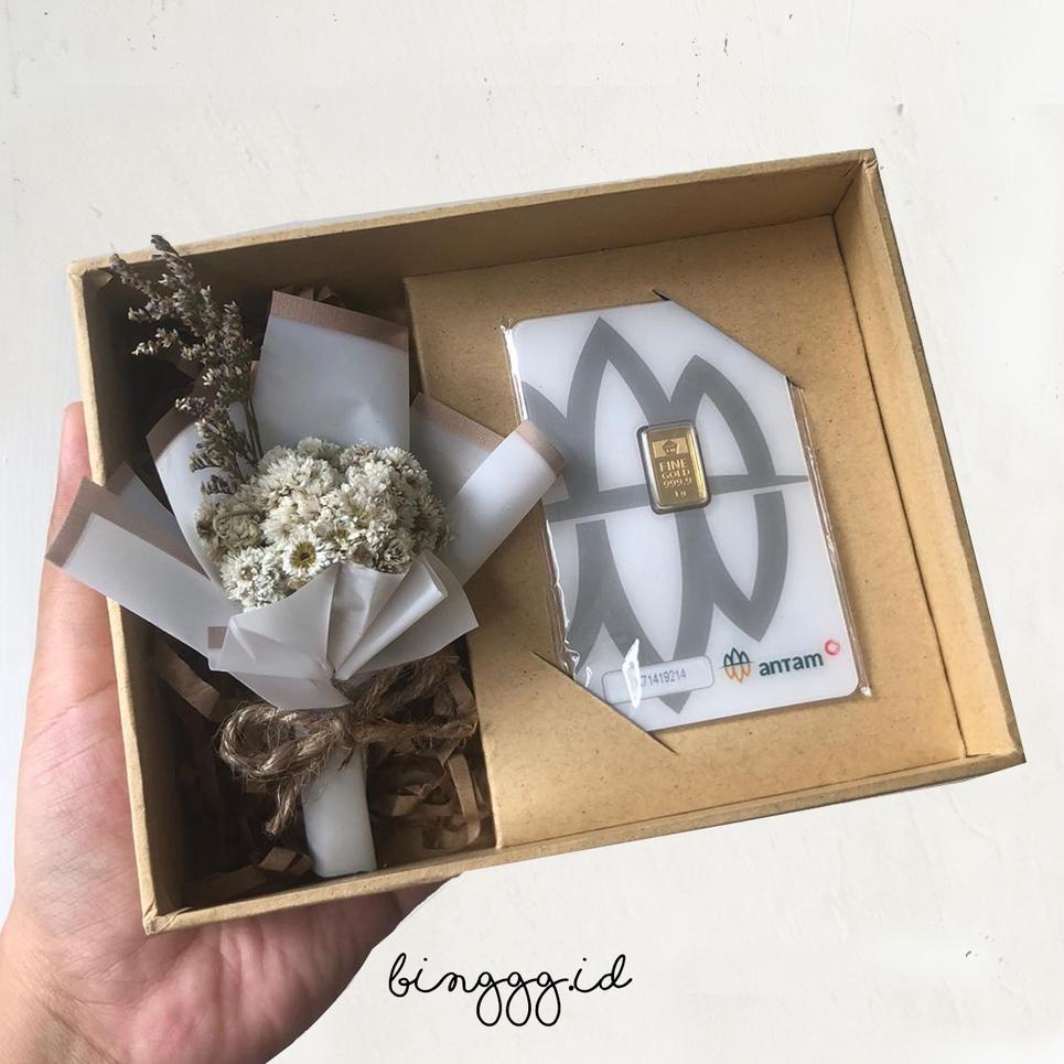 

(Kode)[C19A]❤ KOTAK KADO EMAS ANTAM MINI (BOX SAJA + BOUQUET) PRE-ORDER 3 HARI amanah