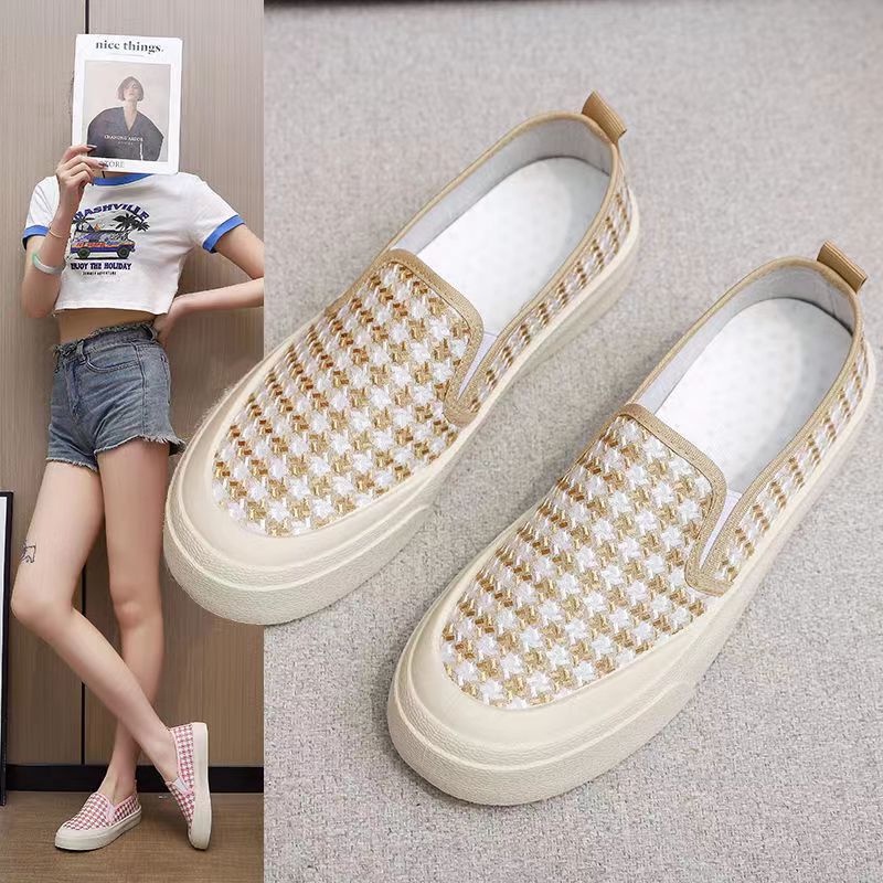 sepatu import sneakers wanita / sepatu import premium/ sepatu slip on wanita / sepatu wanita / fashion wanita / sepatu santai / sepatu sekolah / sepatu outdor indor / sepatu kuliah / sepatu healing!!!