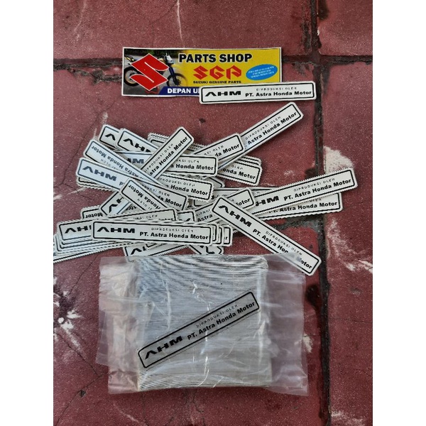 stiker sticker AHM DIPRODUKSI OLEH PT ASTRA HONDA MOTOR kualitas bagus
