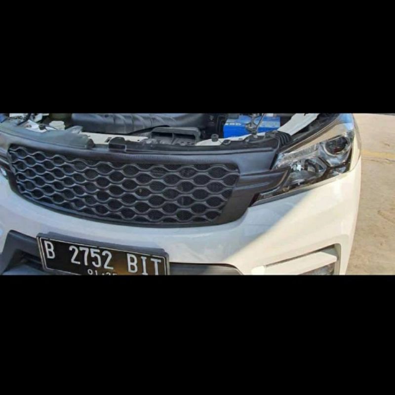 GRIL DFSK 560 MODEL RANGE ROVER HITAM GLOSI