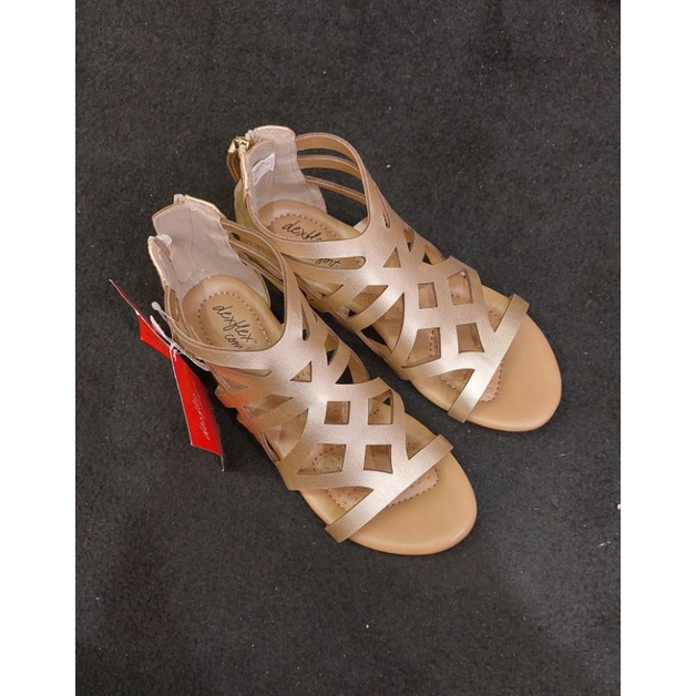 Sandal Payless by Dexflex Comfort (Sz 6½) / Harga Normal 459.000