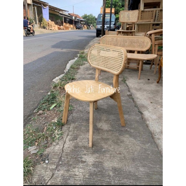 Kursi Cafe Rotan - Kursi Cafe Jati / Kursi Cafe Kacang / Kursi Cafe Jepara