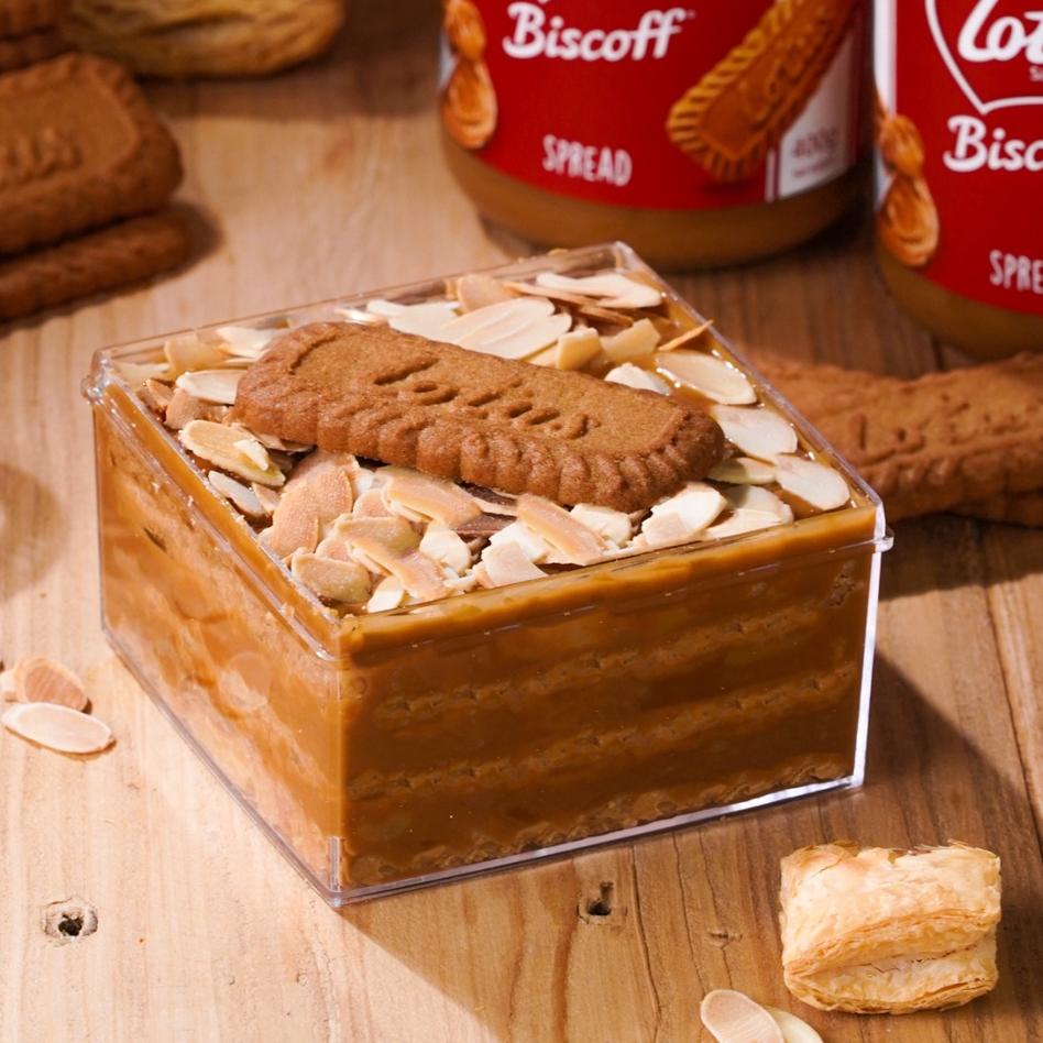 

(COD )NEW_PRODUCT Lotus Layer Pastry Box