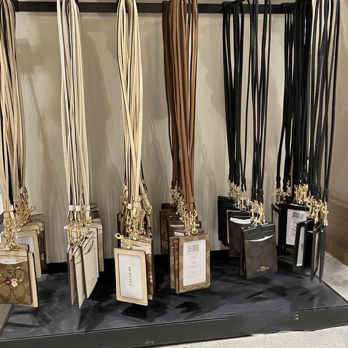 

[J-74 ㊚] card holder / Coach F65573 original/ Kartu kerja /tag / lanyard/ name tag holder/ID Card holder-terviral