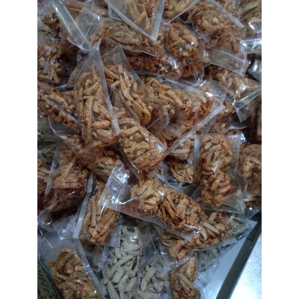 

basreng pedas daun jeruk isi 100gr