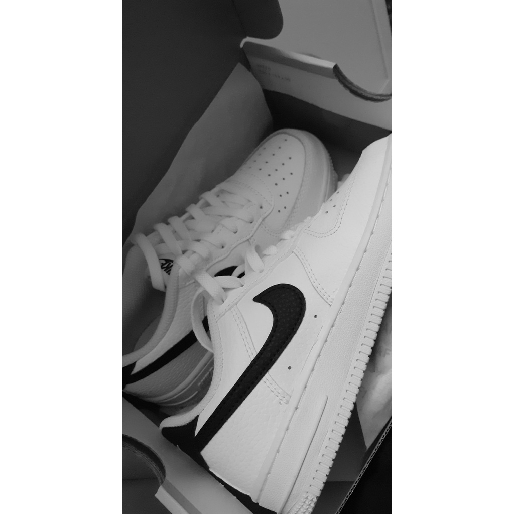 Sepatu Premium Nike Air Force1'07 Pria Dan wanita Putih List Hitam