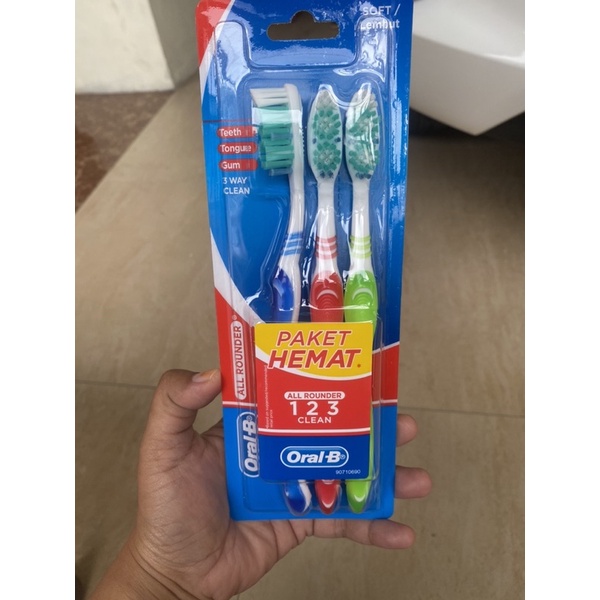 ORAL-B ROUNDER SIKAT GIGI ISI 3