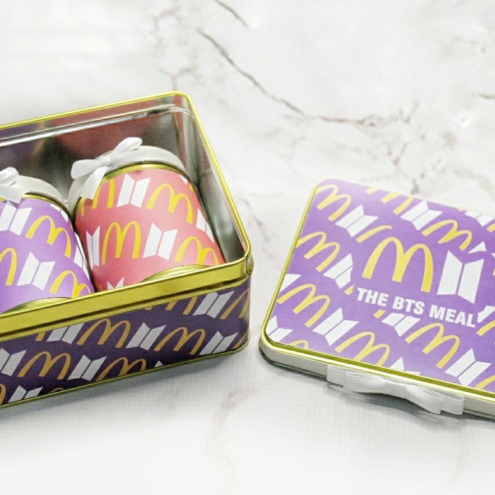 

WEVERSE KALENG SOUVENIR KOTAK HAMPERS TABUNG BULAT BTS MEAL MCD KPOP BITIES - kaleng kotak sj BTS/ARMY/BLACKPINK/EXO/STRAYKIDS/NCT