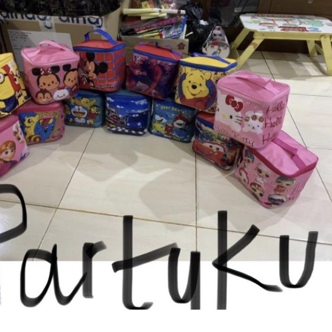 

Terbaik Tas kubus +snack+wrapp+pita/Paket souvenir ulang tahun tas kubus dan snack
