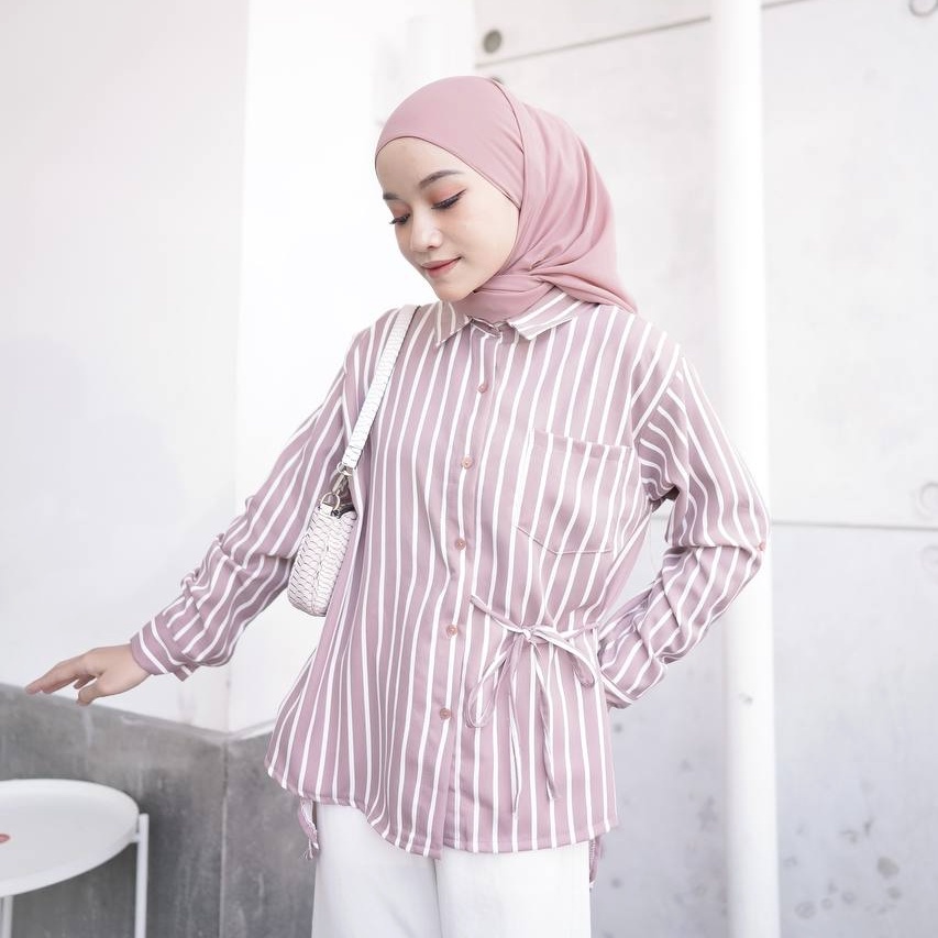 KEMEJA MOTIF GARIS / BLOUSE MOTIF / KEMEJA BUSUI WANITA / KEMEJA KERJA WANITA / ATHENA BLOUSE DEEWIDIY