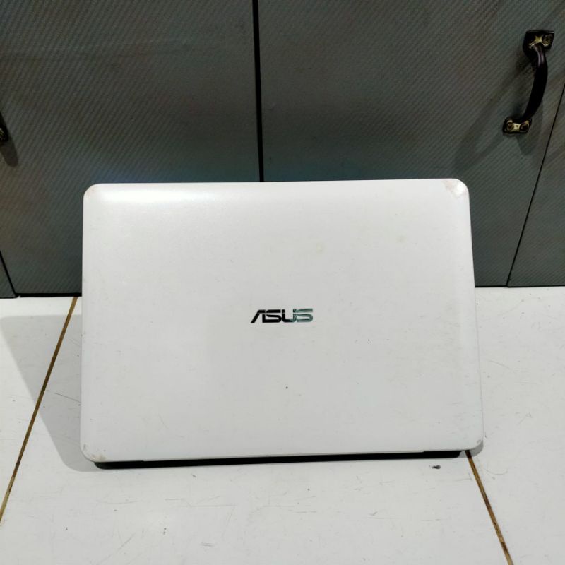 Laptop Asus X455LAB, Core i3-5005U Ram 4/500Gb HDD Windows 10 Layar 14inch Siap pakai