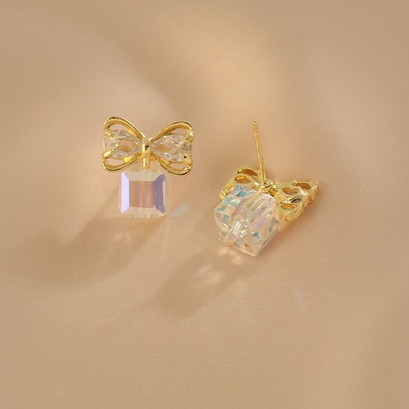 2022baru Korea Permen Kristal Anting Wanita Ikatan Simpul Persegi Transparan Anting Kristal Temperamen Premium Perhiasan Hadiah Grosir