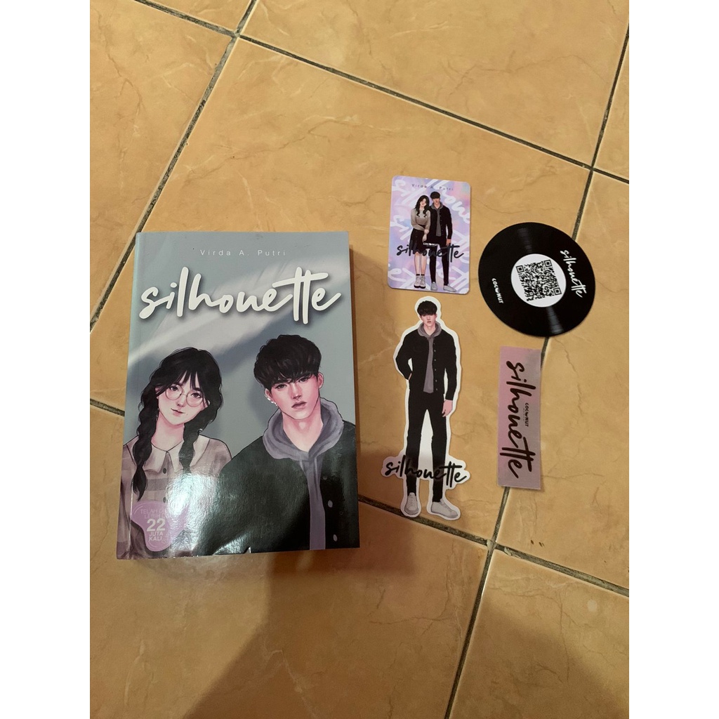 PRELOVED NOVEL SILHONETTE ORI