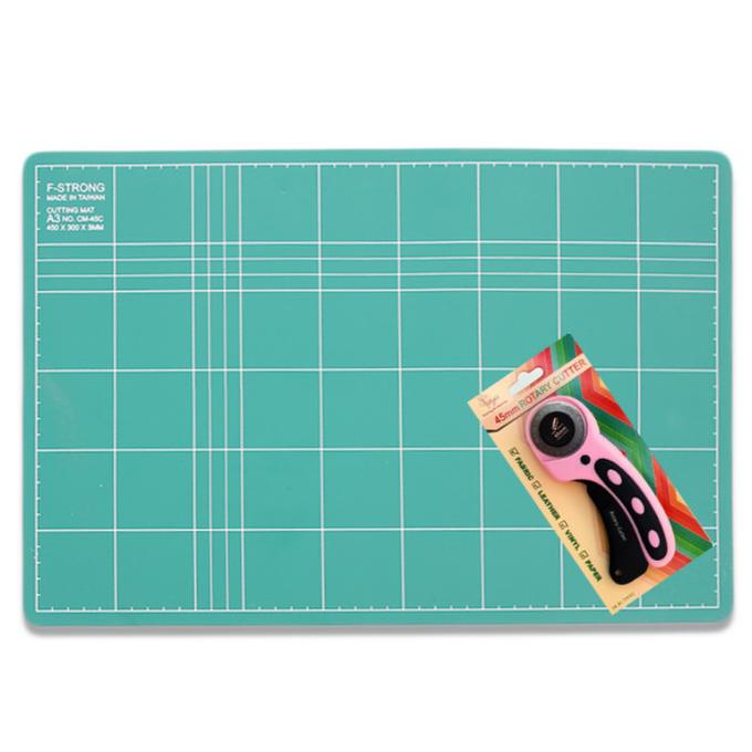 

Terlaris [Paket Hemat] Cutting Mat A3 (2 sisi) + Rotary Cutter Freya + Refill Termurah