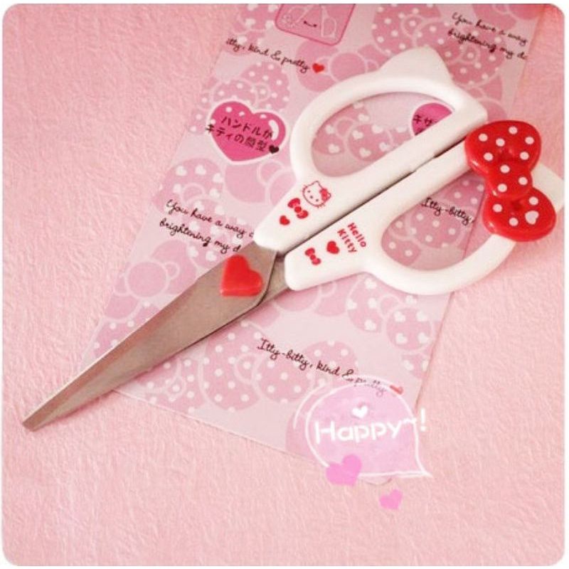 

Gunting Hello Kitty Besar Ukuran L