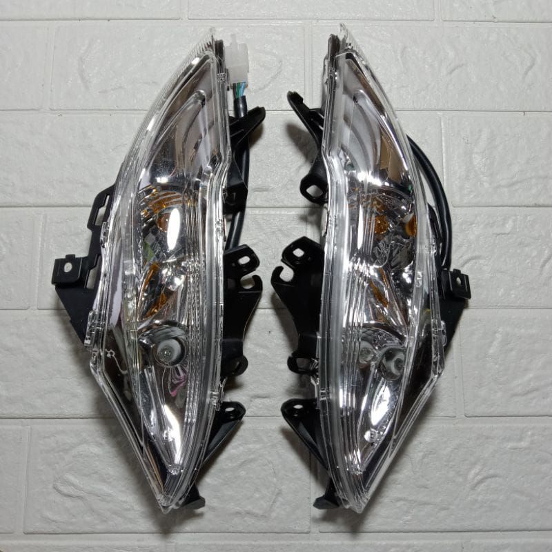 LAMPU SEIN RETENG DEPAN FRONT WINKER YAMAHA MIO MERK WIN