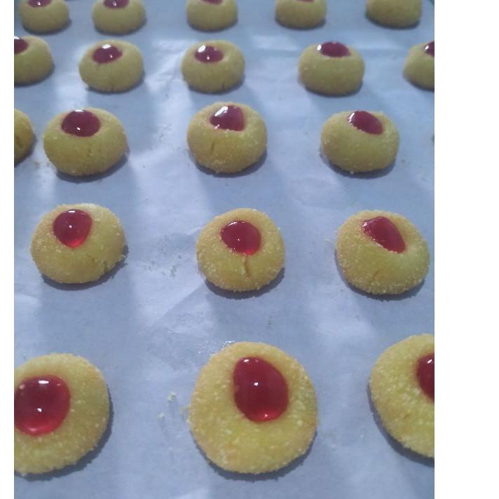 

ღ KUE THRUMBPRINT STRAWBERRY ENAK Ł