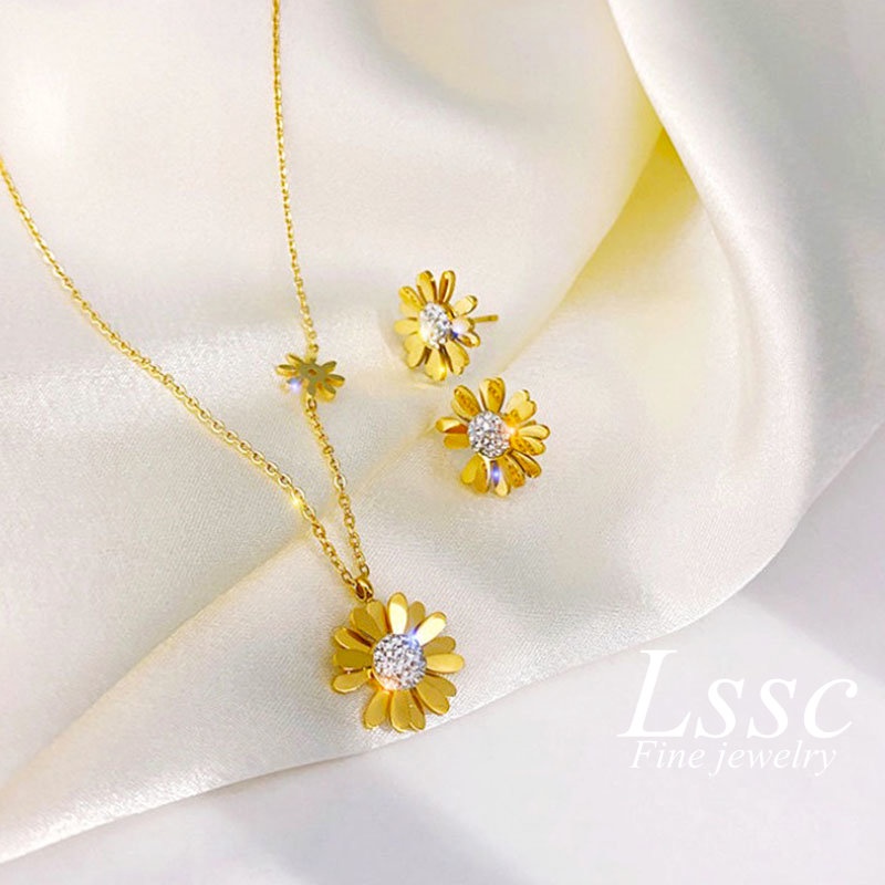 Kalung Titanium Bunga Daisy Cantik Fashion Korea Emas 18K Anti Karat Aksesoris Perhiasan Wanita