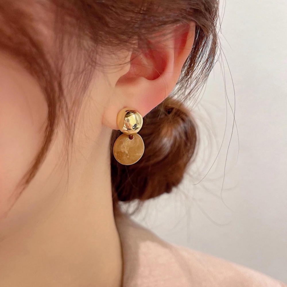 Anting Resin Logam Bulat Vintage Prancis Anting Resin Perempuan Kepribadian Korea Sederhana Serbaguna Anting Fashion