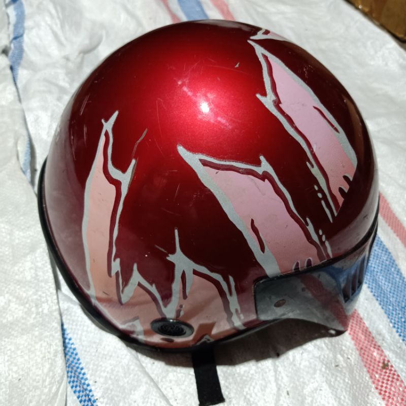 helmet helem helm Suzuki TS 125 TS125 warna merah Oryginal