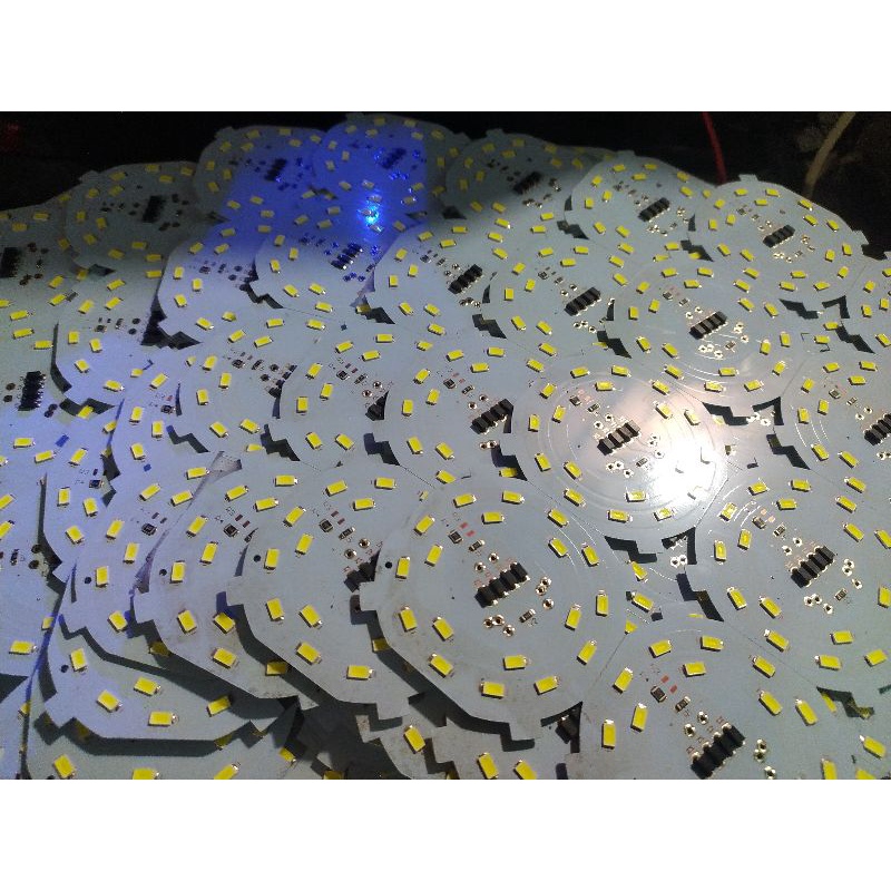 Pcb Lampu Led 18 watt pembelian / 1000 pcs Barang baru & bagus cocok buat di jual lagi