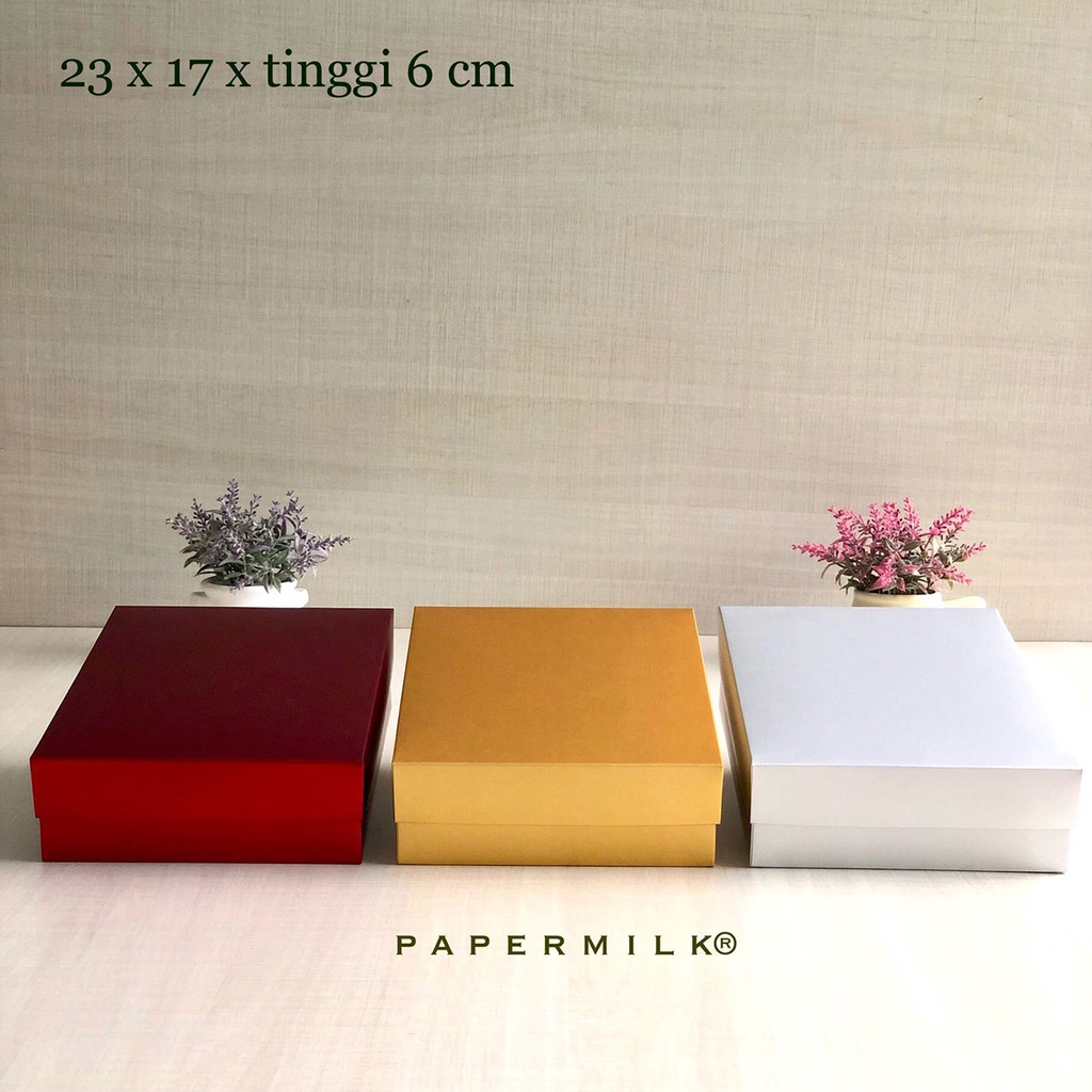 

Box 23x17x6 Kardus / hampers / gift box Warna Glossy - 1 Pcs