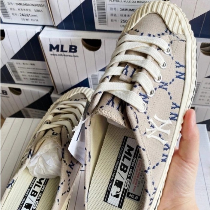 Loaf Mlb Shoes Mule Monogram