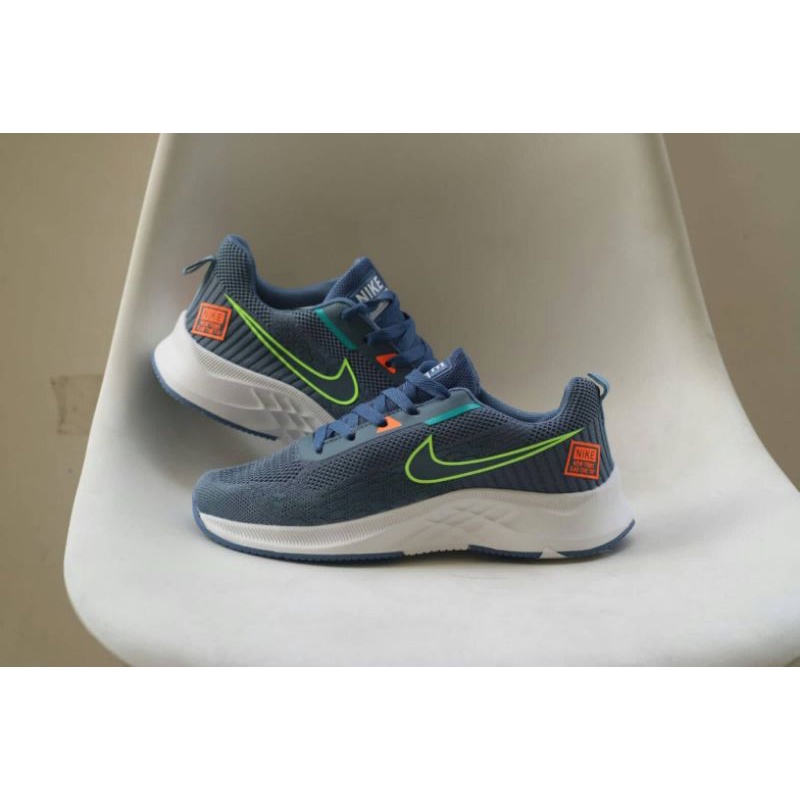 Sepatu Sport Running Import Pria 40 - 44