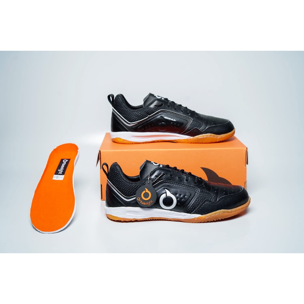 TERBARU Sepatu Futsal Ortus Jogosala Rampage BINB in Grey White Logo