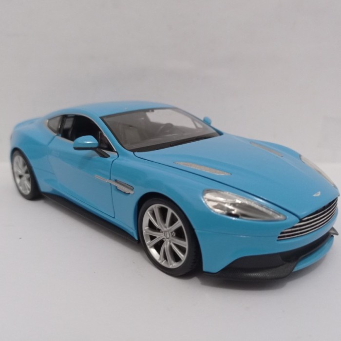 Diecast Aston Martin Vanquish Sport Welly 1:24 mobil mainan anak