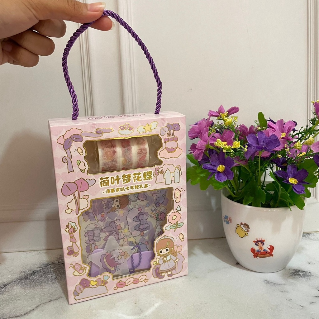 PAKET STICKER DAN WASHITAPE 1 BOX BERTALI MODEL FANCY HARGA TERJANGKAU READY 4 WARNA SOUVENIR KADO GIFT IMUT BAGUS LUCU STIKER DAN WASHI TAPE KUALITAS IMPORT READY GROSIR DAN COD