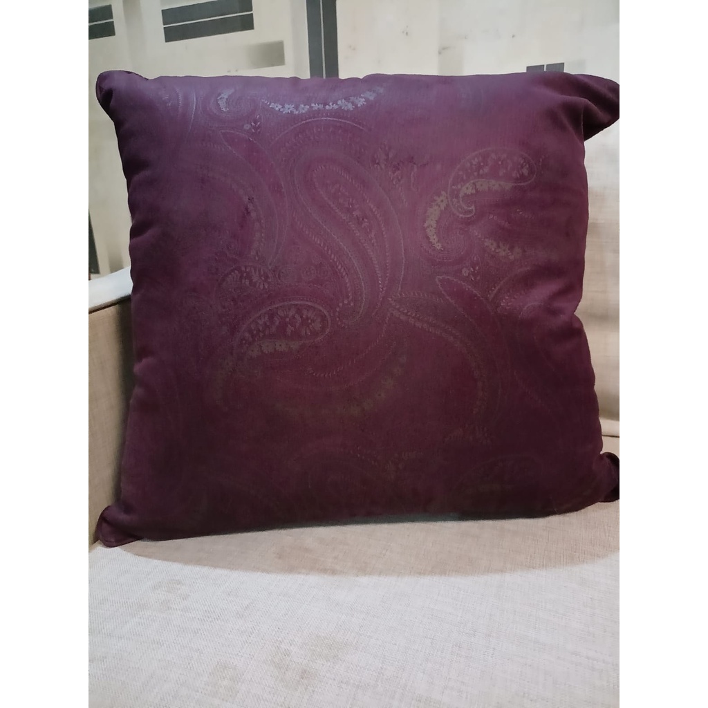 Bantal Sofa 45 x 45 suede semicoat( sarung &amp; Isi bantal)