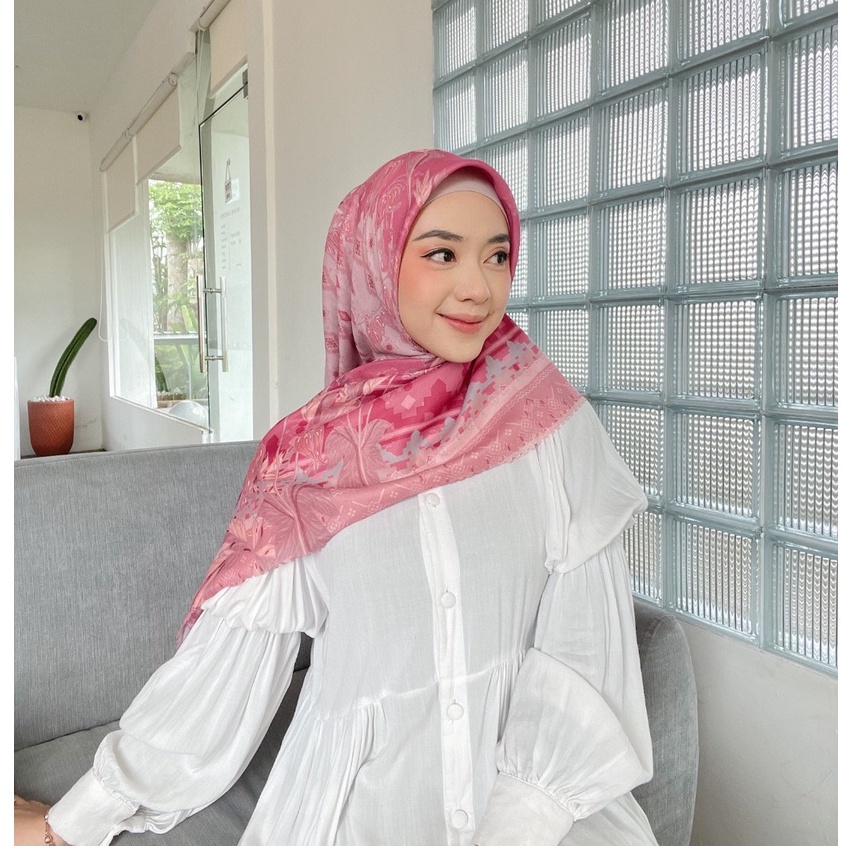 Radwah - Premium Nayyira Scarf - Scarf Printing