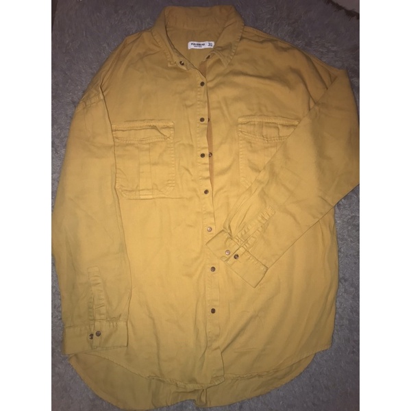 Kemeja denim pull&bear