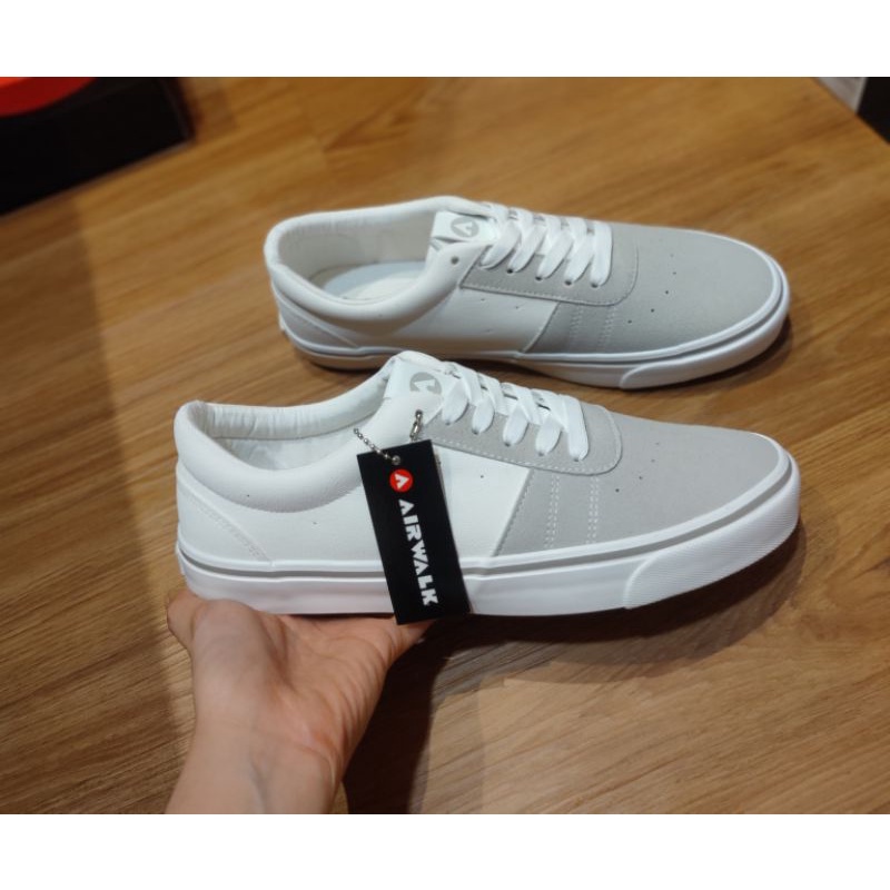 Airwalk Ramiro White Original Sport Station