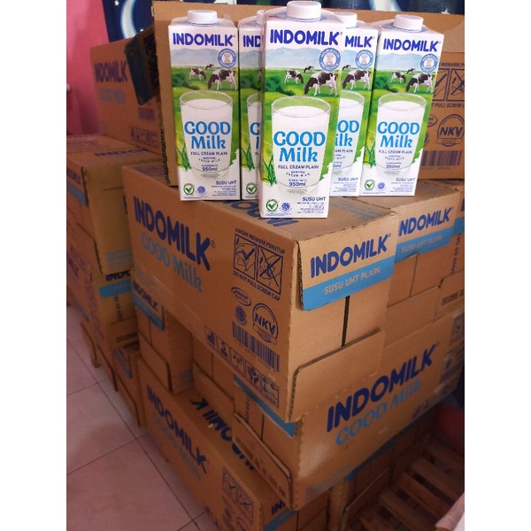 Indomilk Susu UHT Full Cream Plain 950ml