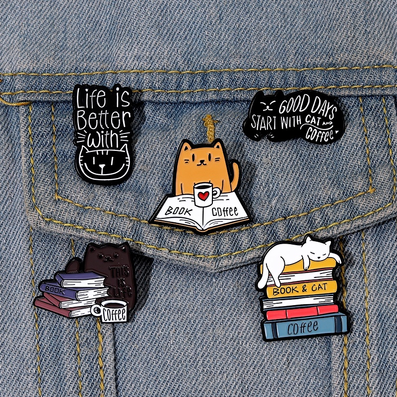 Bros Pin Enamel Bentuk Kartun Kucing Dengan Buku Untuk Anak