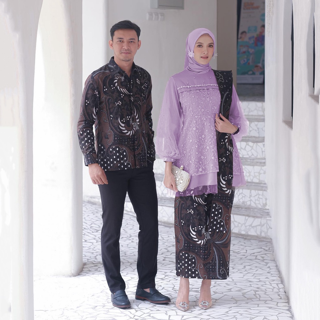 Azkana Batik - Kebaya Batik Couple Zaraa Mauve Brokat Tulle Payet Mutiara Mix Satin Halus Allsize Kebaya Modern Kebaya Tunangan Dan Lamaran Terbaru Kemeja Pria Lengan Panjang Size M,L,XL