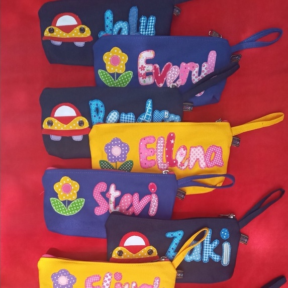 

Zinnia Art Pouch Tempat Pensil Anak Custom Nama dan Gambar