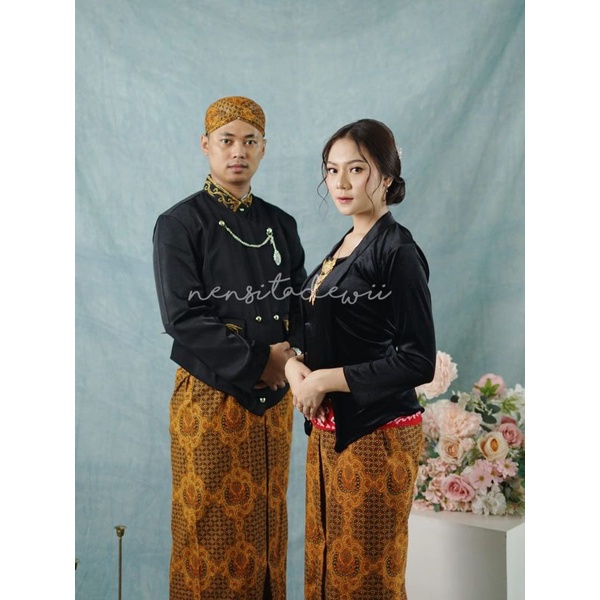 [1 Set, HT/SBD01A] Baju Prewedding Instan / Baju Adat Jawa - Solo, Nuansa Hitam