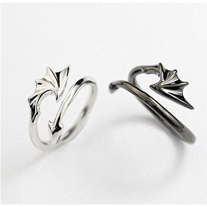 【Bayar di tempat】Fashion Enamel Couple Rings Alloy Rings Romantic Angel Devil Wing Rings Engagement Wedding Couples Rings Jewelry Gifts