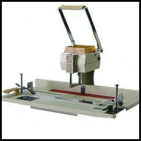 

Promo Mesin Bor Pembolong Kertas Listrik Paper Punch Machine Uchida Vs-15