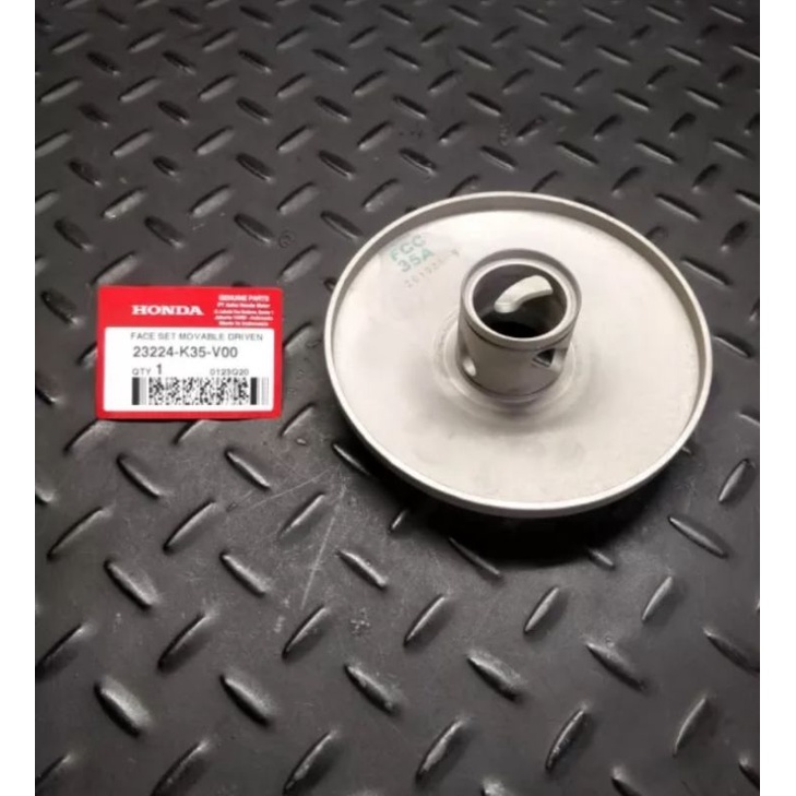 23224-K35-V00 HGP AHM 100ORIGINAL PULEY BELAKANG FACE SET MOVABLE DRIVEN 23224-K35-V00 VARIO 125 LED